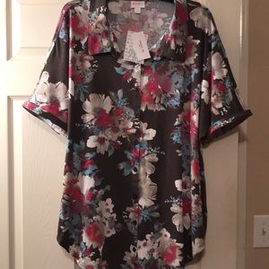 NWT LULAROE Charlie top